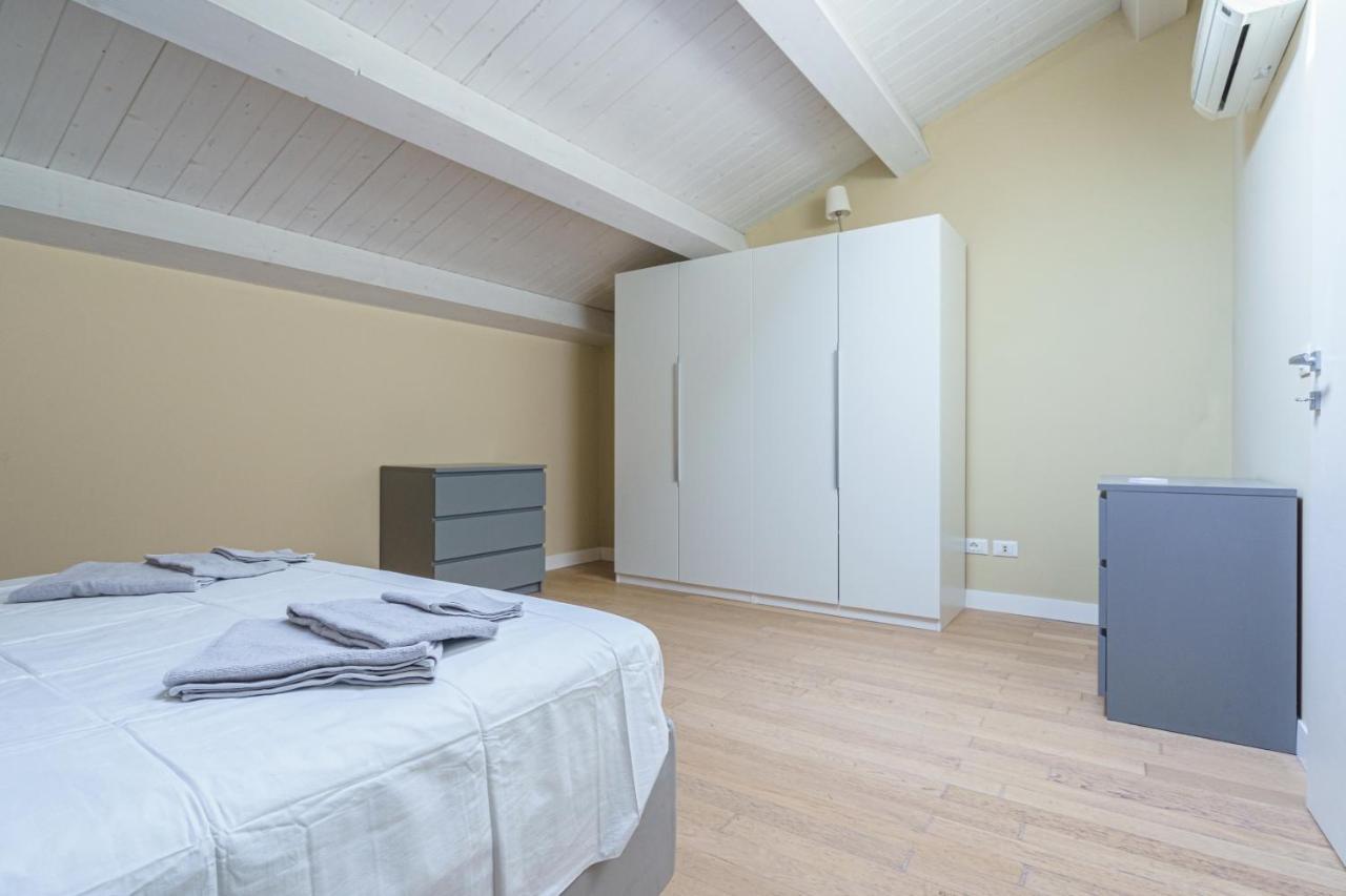 Holiday In Home Suite Archimede Catania Exteriör bild