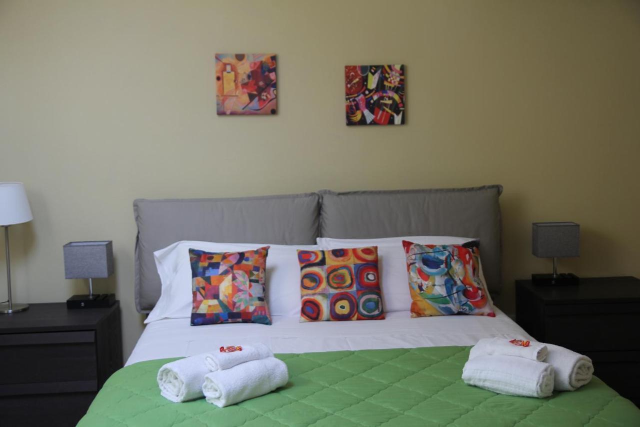 Holiday In Home Suite Archimede Catania Exteriör bild